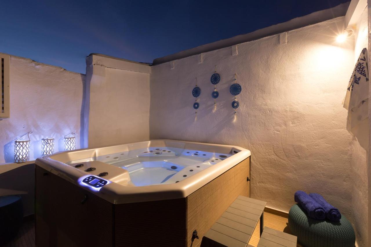 Stema Luxury Escape, Rooftop Jacuzzi & Panoramic Views أتسيبوبولو المظهر الخارجي الصورة